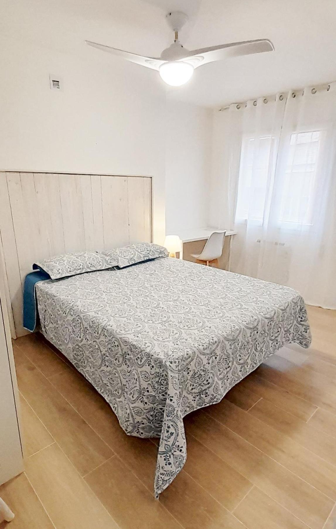 Tarragonaapartments Prim 350 Reus Buitenkant foto